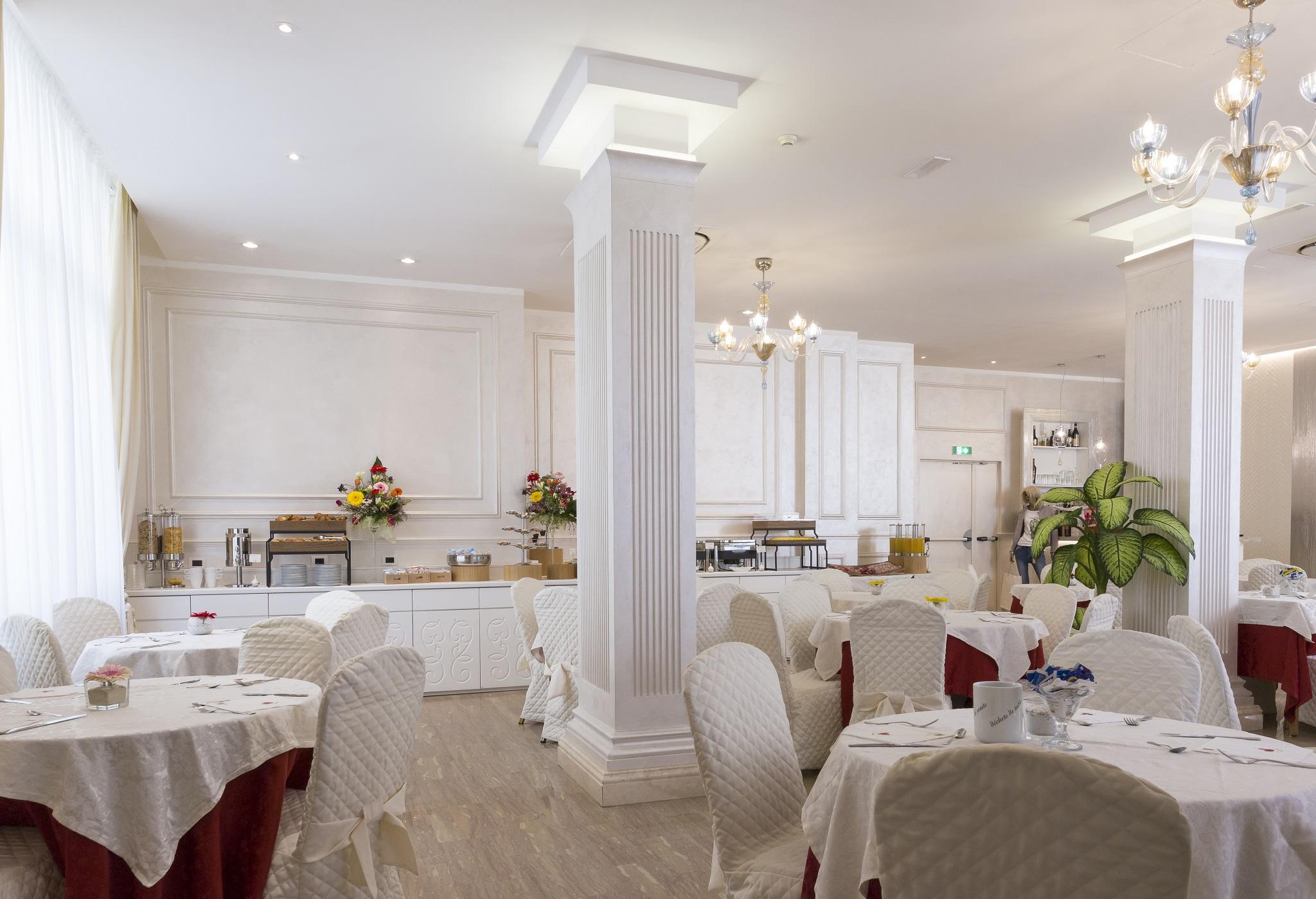 Hotel Vienna Ostenda e Ristorante il Danubio Rímini Exterior foto